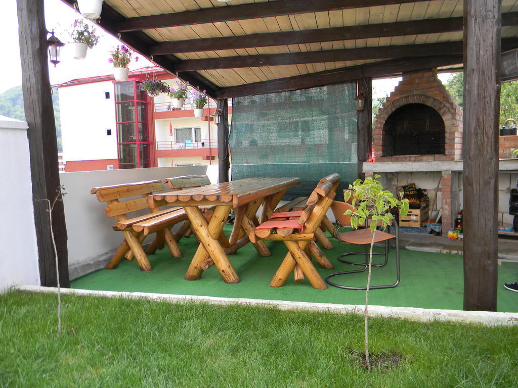 Pensiunea Eden Băile Olăneşti Exterior foto