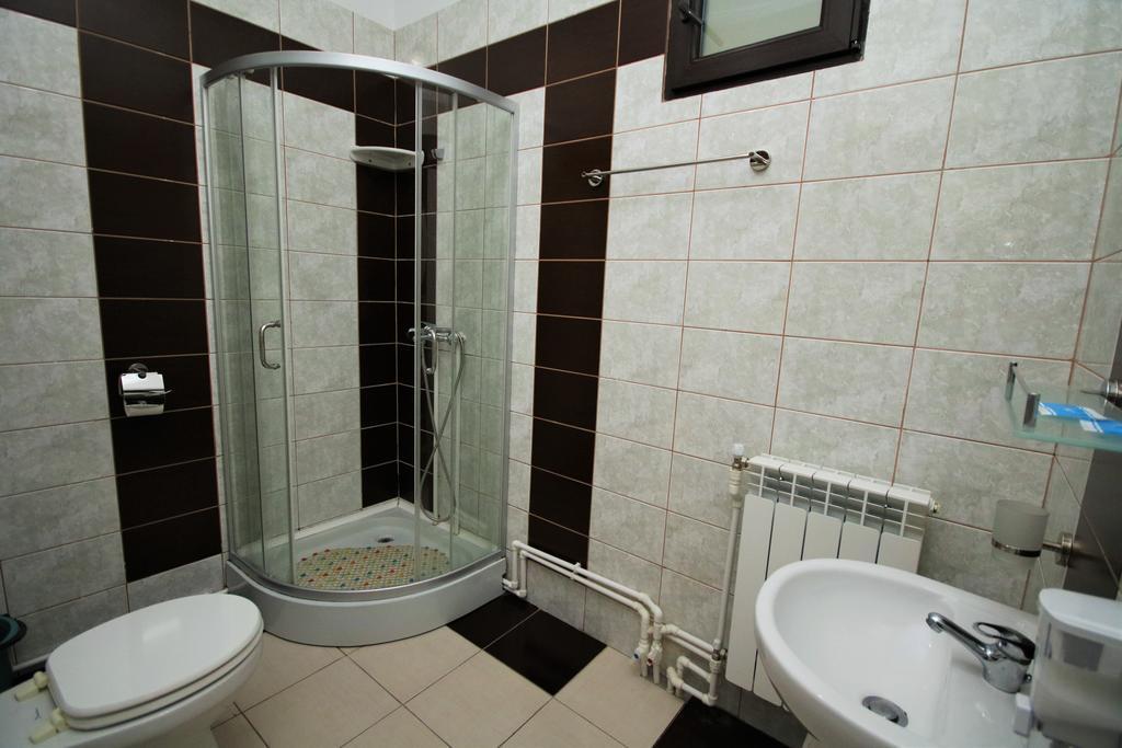 Pensiunea Eden Băile Olăneşti Exterior foto