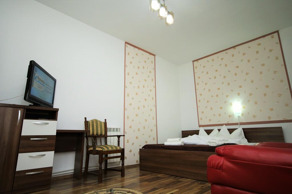 Pensiunea Eden Băile Olăneşti Exterior foto