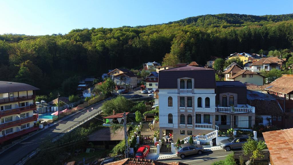 Pensiunea Eden Băile Olăneşti Exterior foto