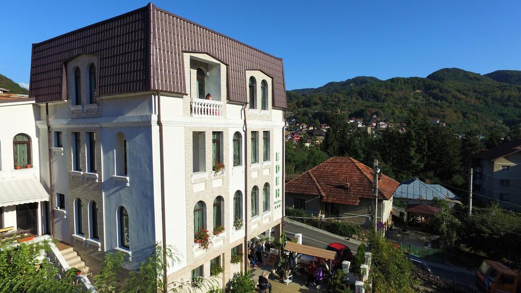 Pensiunea Eden Băile Olăneşti Exterior foto